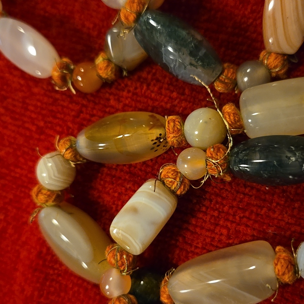 Vintage Beggar Bead Necklace - Picture 3 of 4